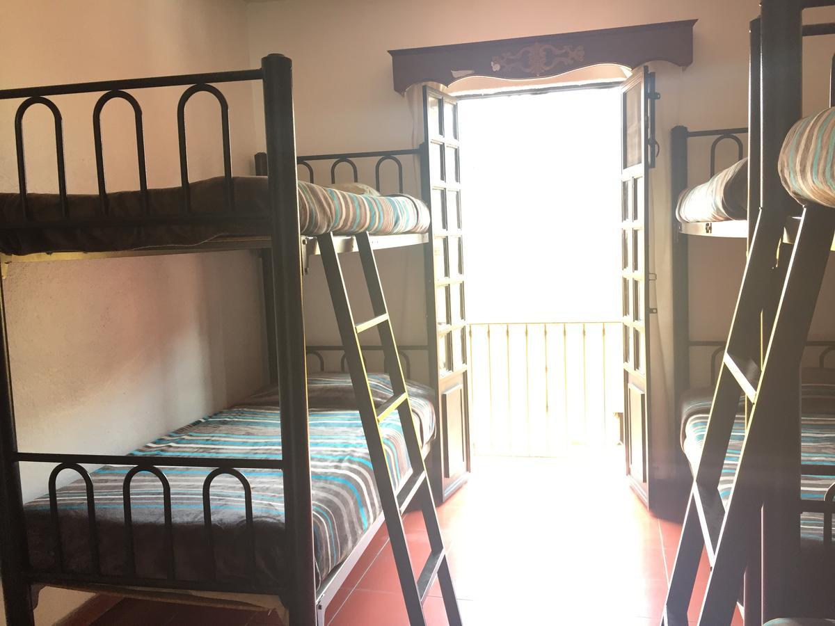 Alcatraz Hostal Сан Мигел де Аленде Екстериор снимка